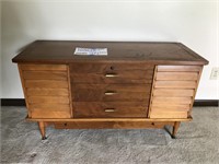 MID CENTURY LANE CEDAR CHEST