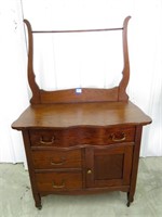 Vintage oak wash stand with (3) drawers, (1)