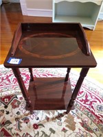 Small occasional table with decorative inlay