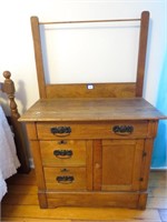 Antique oak wash stand. Approx. 31 1/2 in. wide,