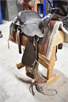 14" Saddle With Pad and Stand