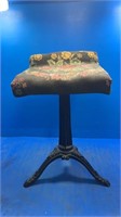 Swivel. Stool with a metal base