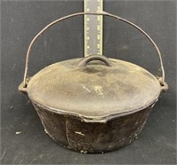 #8 Cast Iron Pot and Lid