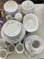 50 Pieces Avonlea Dishware