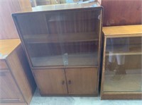 MID CENTURY B & S GOODMAN DISPLAY CASE WITH