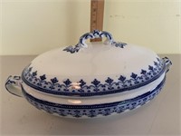 Porcelain covered dish English