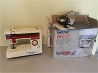 Brother VX-940 electronic sewing machine with box