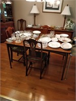 dinner table and 6 chairs - 37x56x29"