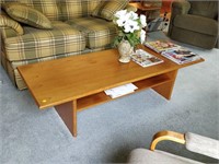 coffee table 59x21x16