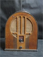 Philco tube radio 14"x12"