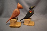 Pair of Arlie Skinner carved birds