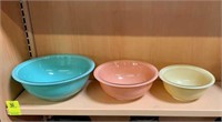 Vintage Pyrex Pastel Nesting Mixing Bowls
