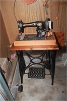 The Free Paddle Sewing Machine