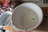 Red/White Enamel Bowl