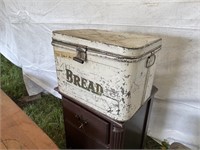 Vintage Bread Box (Metal)