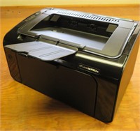Printer - HP lazer jet P1102W - powers on