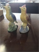 Figurine birds
