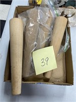 WOODEN LEGS / GREAT FOR A DIY PROJECT