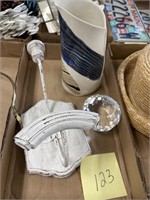 RANDOM LOT / VASES AND MORE