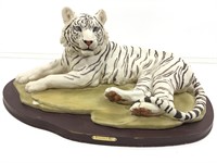 Siegfried & Roy White Tiger Figure.17.5in L x 7H