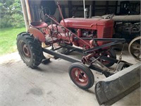 ANTIQUE FARMALL TRACTOR H OR HV