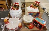 (2) Christmas Bear Lidded Dishes / Candy Bowl