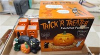 Trick R' Treater Ceramic Pumpkins / Black Cat