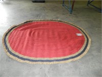 7.6' x 9' Oval rug