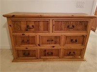 651- Solid Wood Rustic Style 8 Drawer Dresser