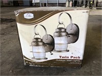 Outdoor wall lantern lights