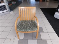 Wood Waiting Chair Cushioned Seat