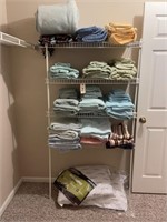 Loads of Towels ~ Most Brand NEW