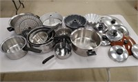 Large Lot of Bakeware and Cookware
