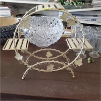 IRON CIRCLE PLANT STAND