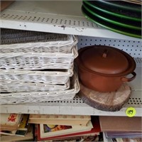 WICKER TRAYS AND ASSORTED BOOKS / EXTRAS