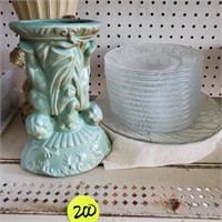 CLEAR PLATES AND DECOR PIECES