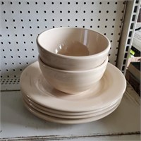 GIBSON ELITE PLATES AND BOWLS