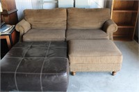 Sofa with 2 ottoman
