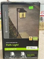 Portfolio LED path light