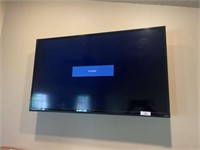 50" Vizio TV w/Remote