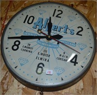 Local Alpert Jewelers Clock , Exelent condition