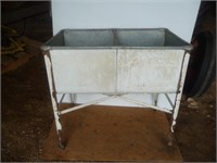 Metal wash stand, 34" x 21" x 32" high missing