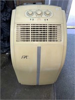 PORTABLE AIR CONDITIONER