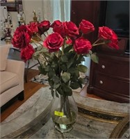 CLEAR VASE WITH ARTIFICIAL ROSES