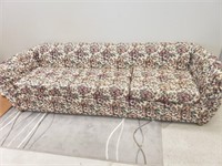 BEAUTIFUL FLORAL COUCH