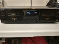 SONY DOUBLE CASSETTE DECK PLAYER AND RECORDER