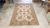 MID SIZED PERSIAN STYLE RUG