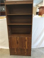 SHELVING UNIT WITH BAR STATION HINGED DOOR