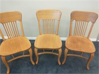 SET OF 3 CLASSIC WOOD KITCHEN/DINING CHAIRS