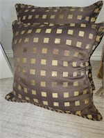 Pair of throw pillows